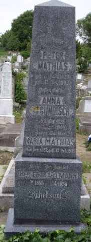Mathias Peter 1823-1902 Guendisch Anna 1828-1904 Grabstein